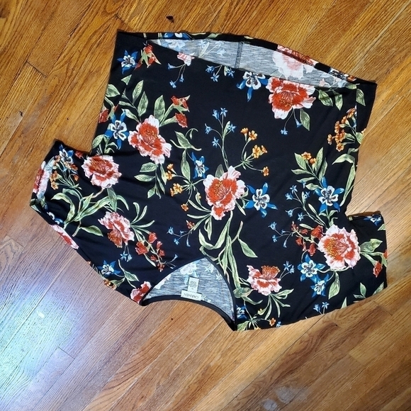 Carmen Floral Print Knit Top Size XL - Picture 6 of 9